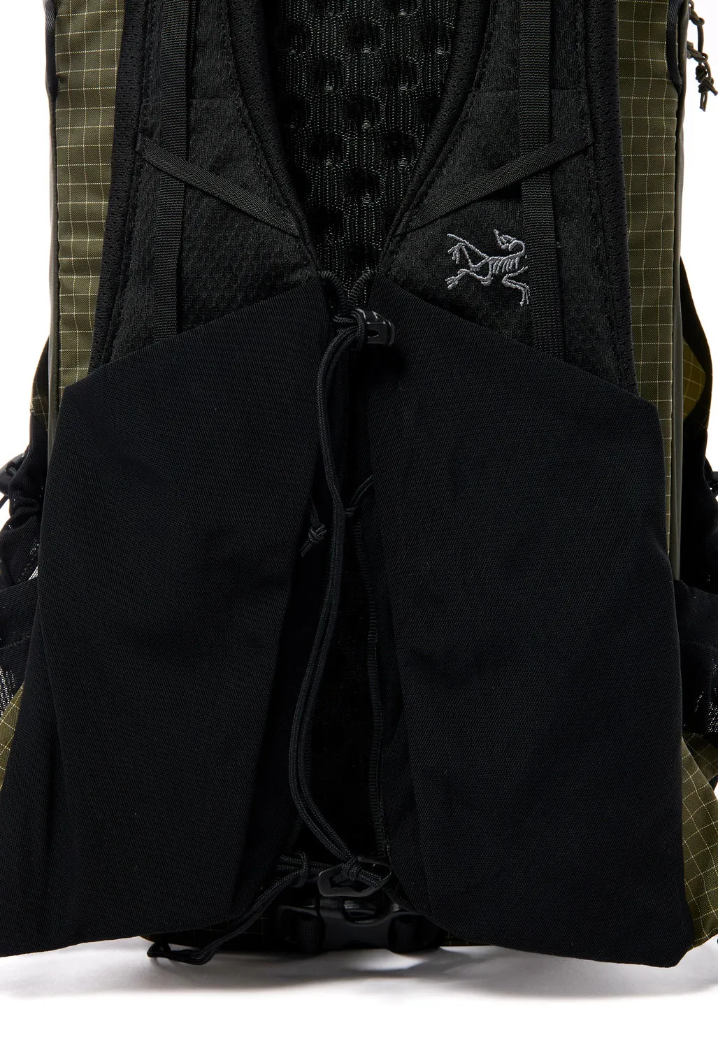 Arc'teryx Aerios 18 Backpack - Tatsu