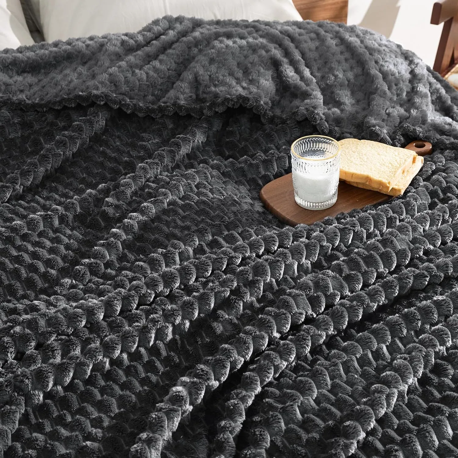 David's Home Ultra Soft Fleece Blanket Twin Size, Warm Lightweight 3D Jacquard Flannel Blanket for Fall Winter, Fluffy Cozy Luxury Plush Suitable for Bed Room Decor,66"x90", Dark Grey