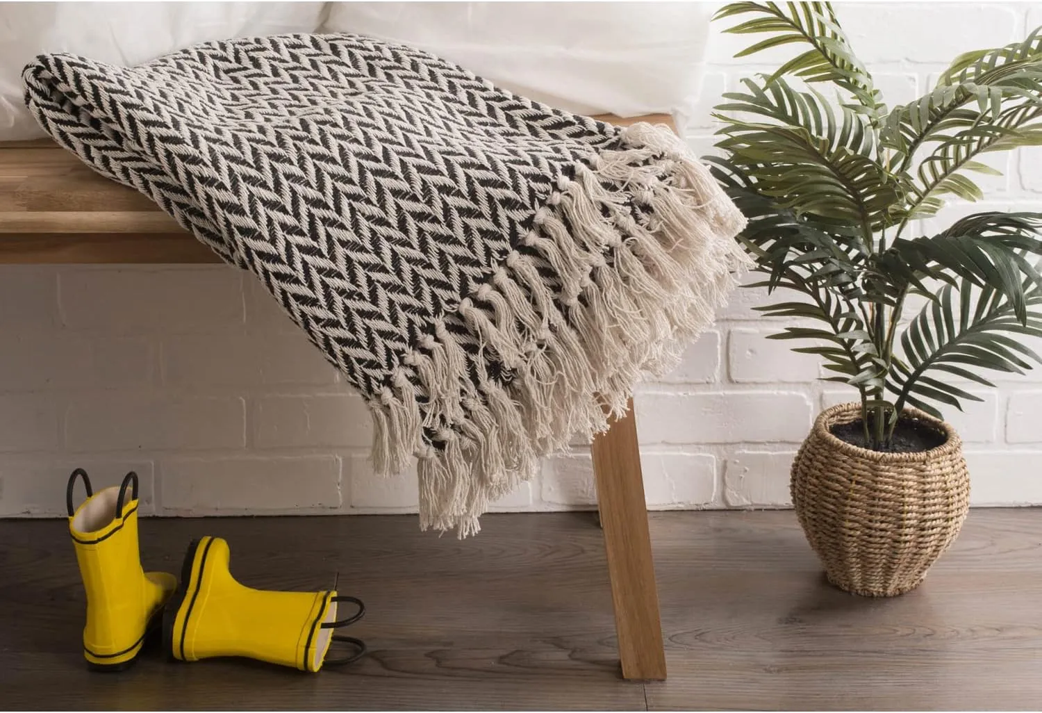 DII Modern Zig Zag Throw Blanket Woven Cotton, Hand-Knotted 2.5" Fringe, 50x60, Black