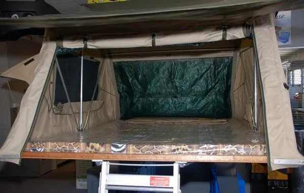 Eezi-Awn - Series 3 Roof Top Tent