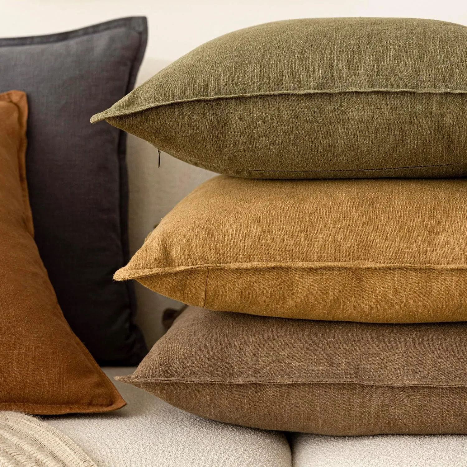 Foindtower Pack of 2, Decorative Linen Soild Throw Pillow Covers Soft Accent Cushion Case Boho Farmhouse Neutral Pillowcase for Chair Couch Sofa Bedroom Living Room Home Decor 16 x 16 Inch Light Brown