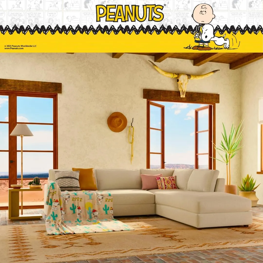 Franco Collectibles Peanuts Boy Scout Bedding Super Soft Cozy Plush Throw, 50 in x 70 in, (Officially Licensed Product)