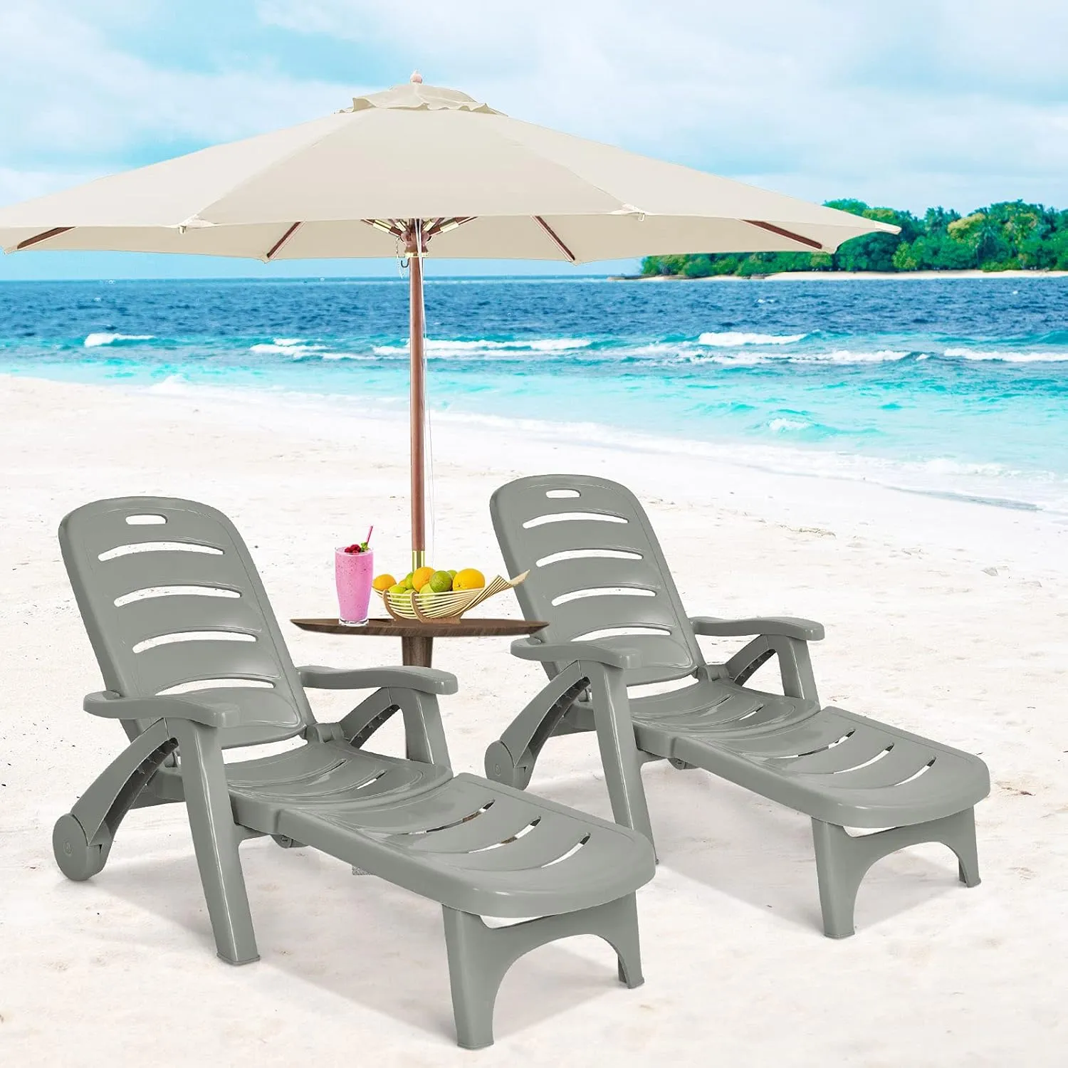 Giantex Patio Chaise Lounge Recliner on Wheels, Folding Deck Chair with Armrests, 5 Adjustable Positions for Poolside, Yard, Garden Rolling Outdoor Lounger Sunbathing Beach Chair(2, Gray)