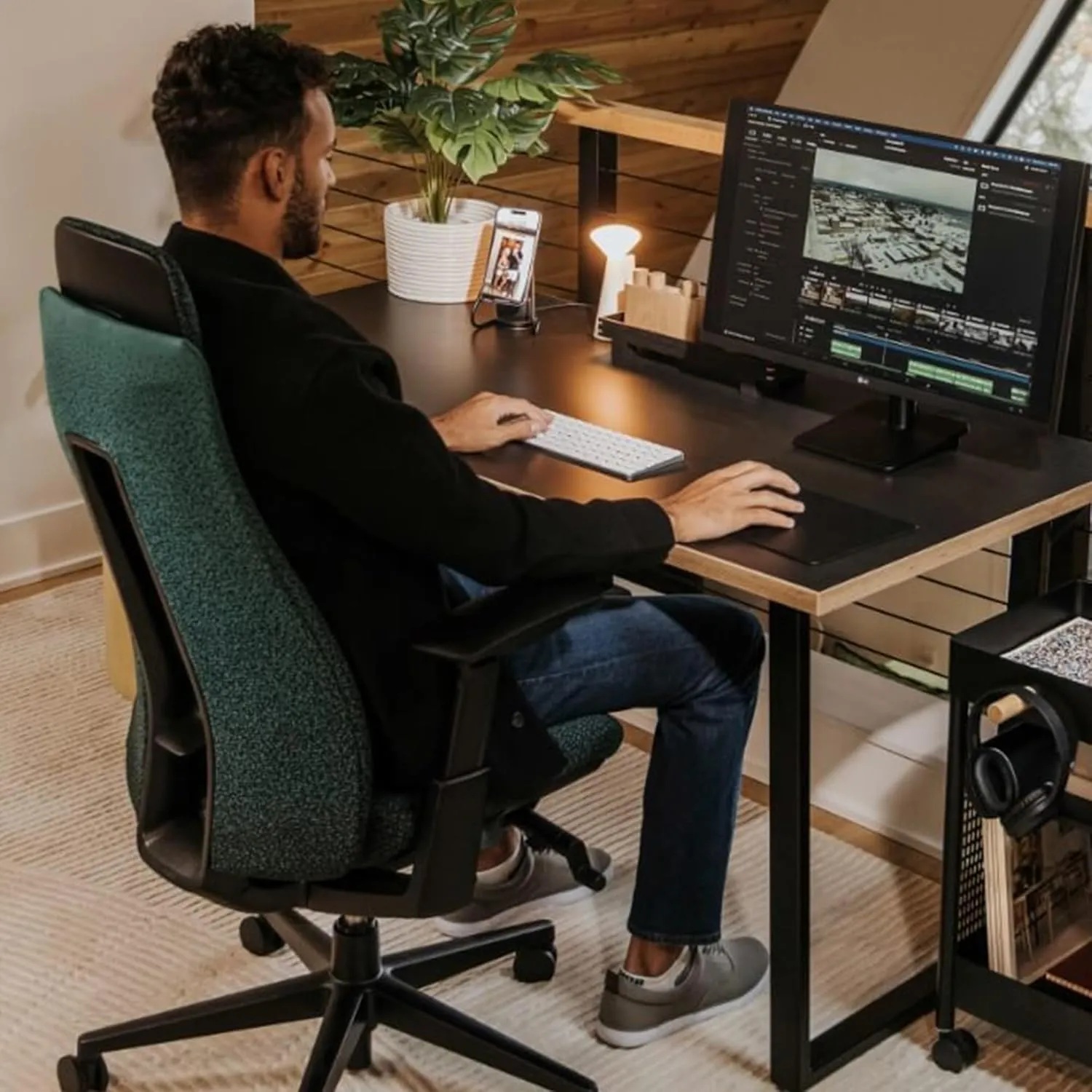 Haworth Fern Office Chair – Ergonomic and Stylish Desk Chair with Breathable Mesh Finish - with Lumbar Support (River Rock)