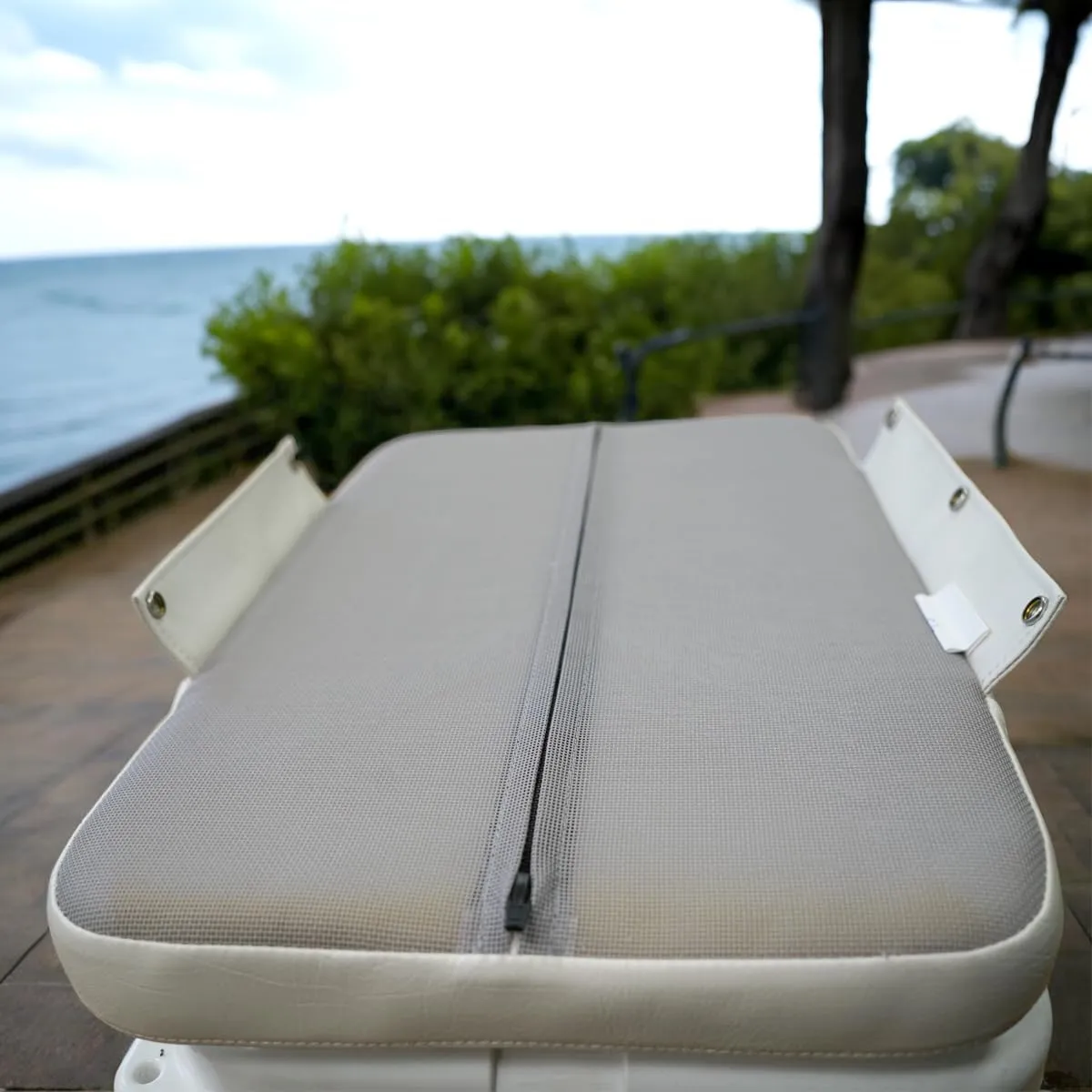 Oceansouth Seat Cushions for Yeti Coolers (Press Stud Fittings) (White, YETI 6G) Camping yeti seat Cushion Handle Beach Chair ice Box chests and Coolers Foam Cooler Boat Seats