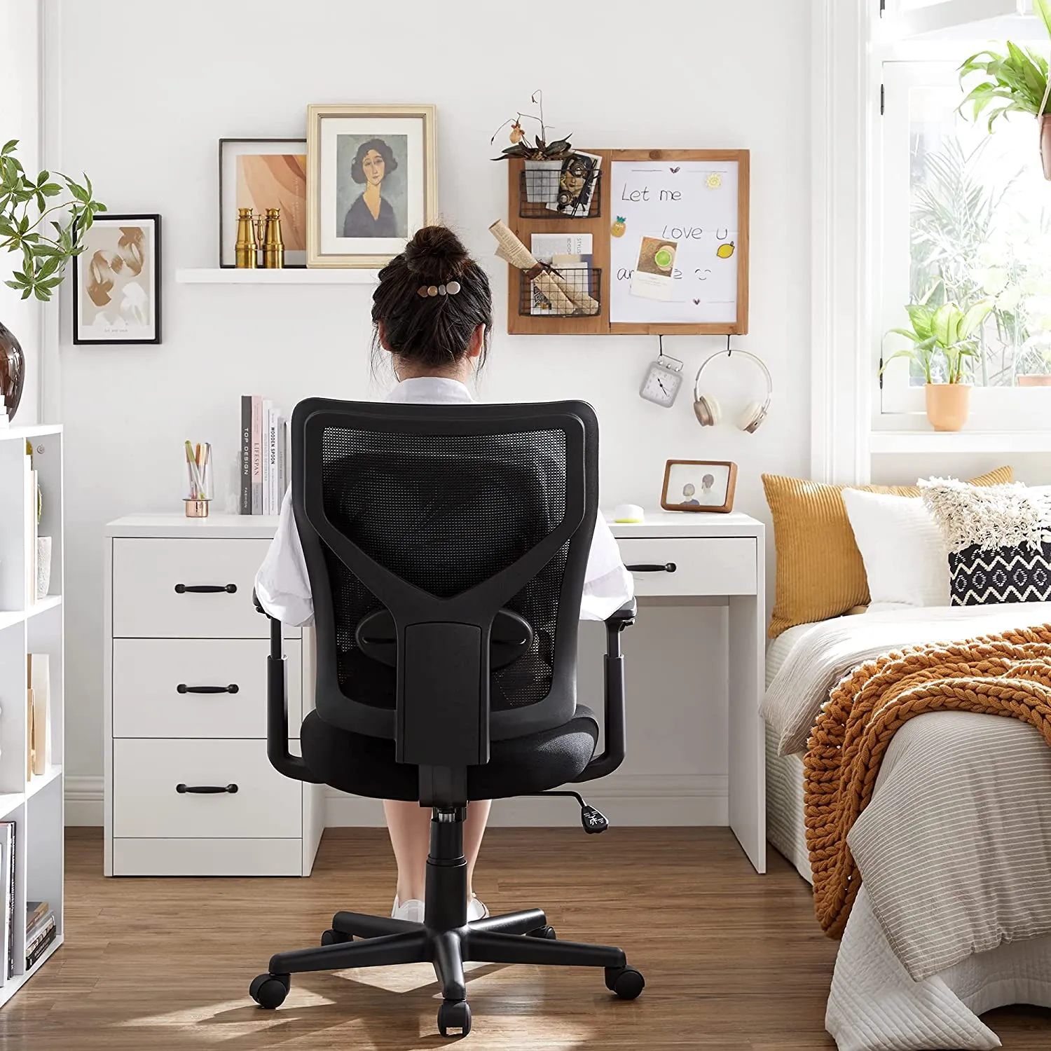 Rootz Ergonomic Office Chair - Desk Chair - Adjustable Lumbar Support - Prevents Muscle Fatigue - Adjustable Seat Height - 110.5-112.5cm x 53cm x 52cm